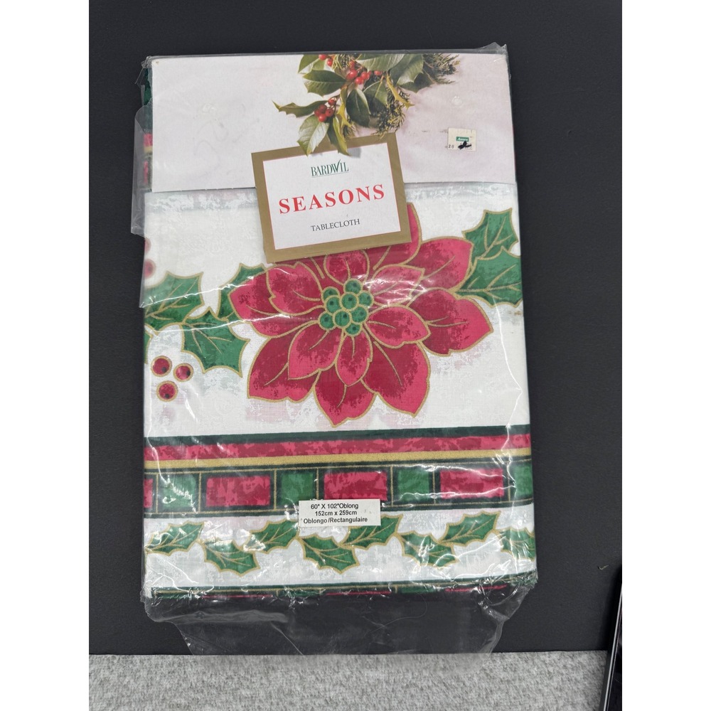 Bardwil Cloth Tablecloth 60x102 Red Green Christmas Poinsettia Holiday Garland